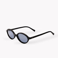 Dominica Black